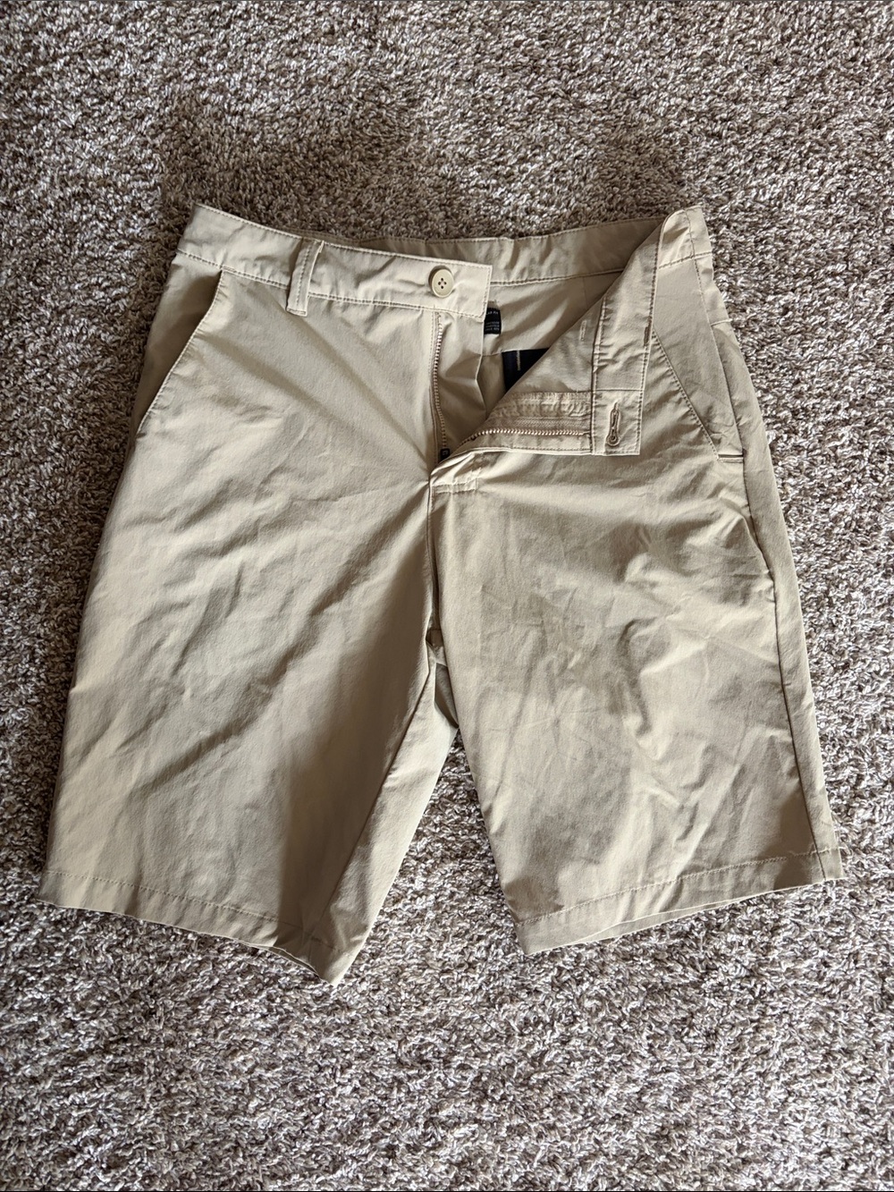Oakley Men's Beige Flat-Front Performance Shorts